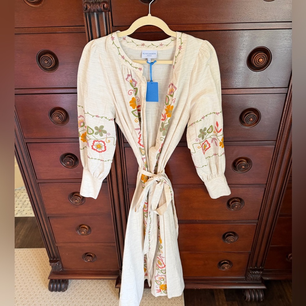 Mi Golondrina Cream Dress with Floral Embroidery
